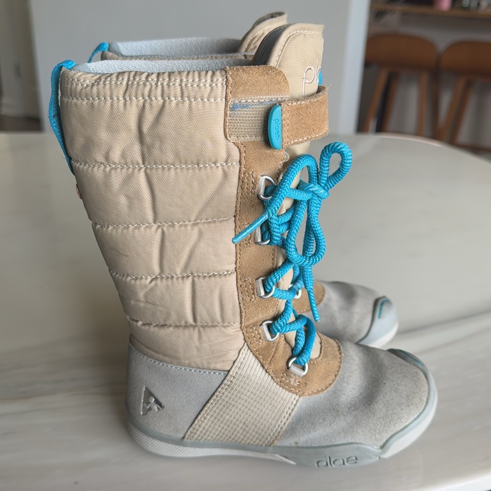 Plae snow boots
